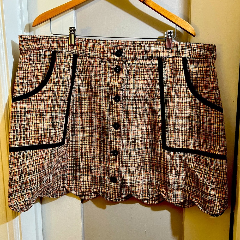 NWT plus sized mini skirt